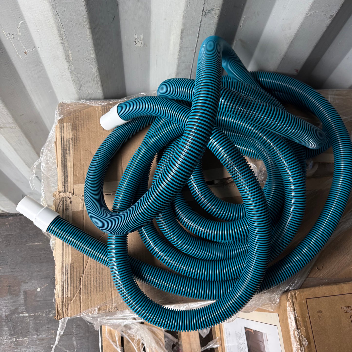 VINGLI 1.5-in x 40ft Swimming Pool Vacuum Hose Blue