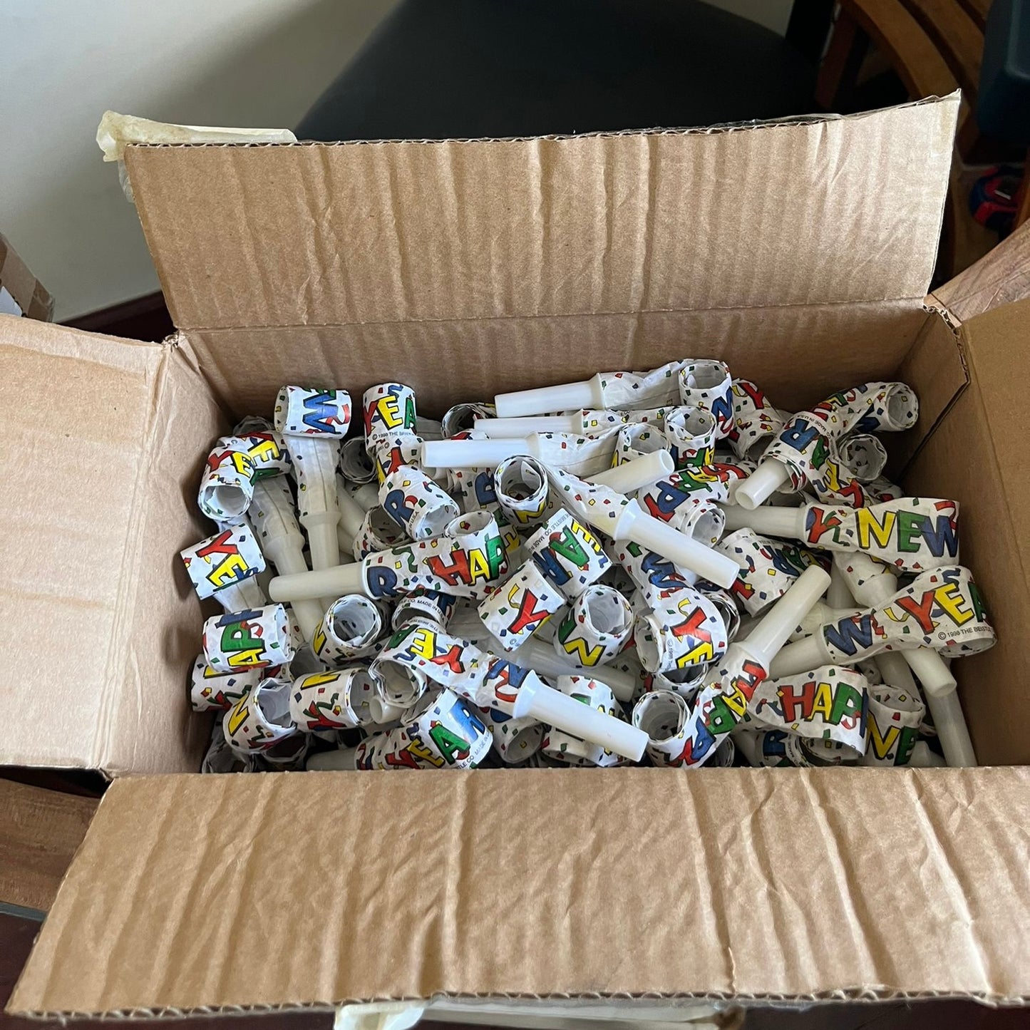 4 Boxes of Happy New Year Paper Blowouts