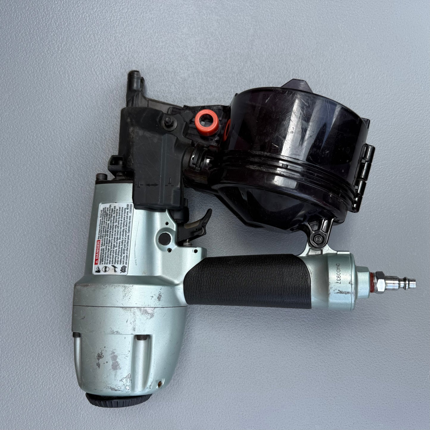 Metabo HPT 2-1/2-in 15 -Degree Pneumatic Siding Nailer