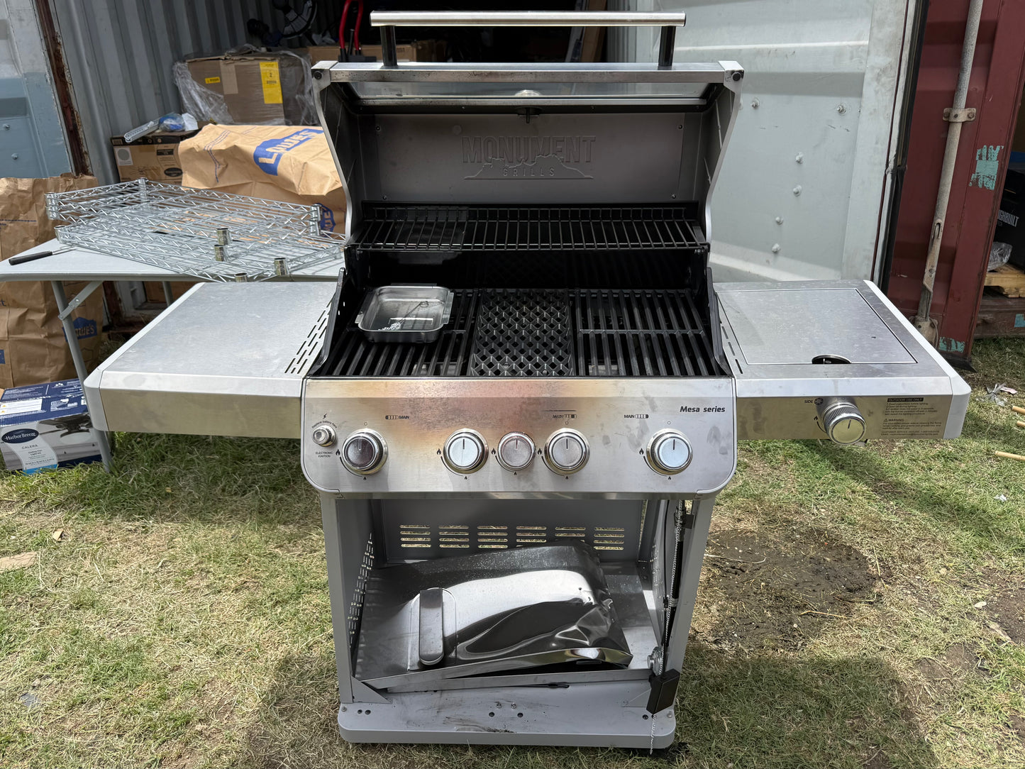 Monument Mesa Stainless Steel 5-Burner Liquid Propane Infrared Gas Grill with 1 Side Burner