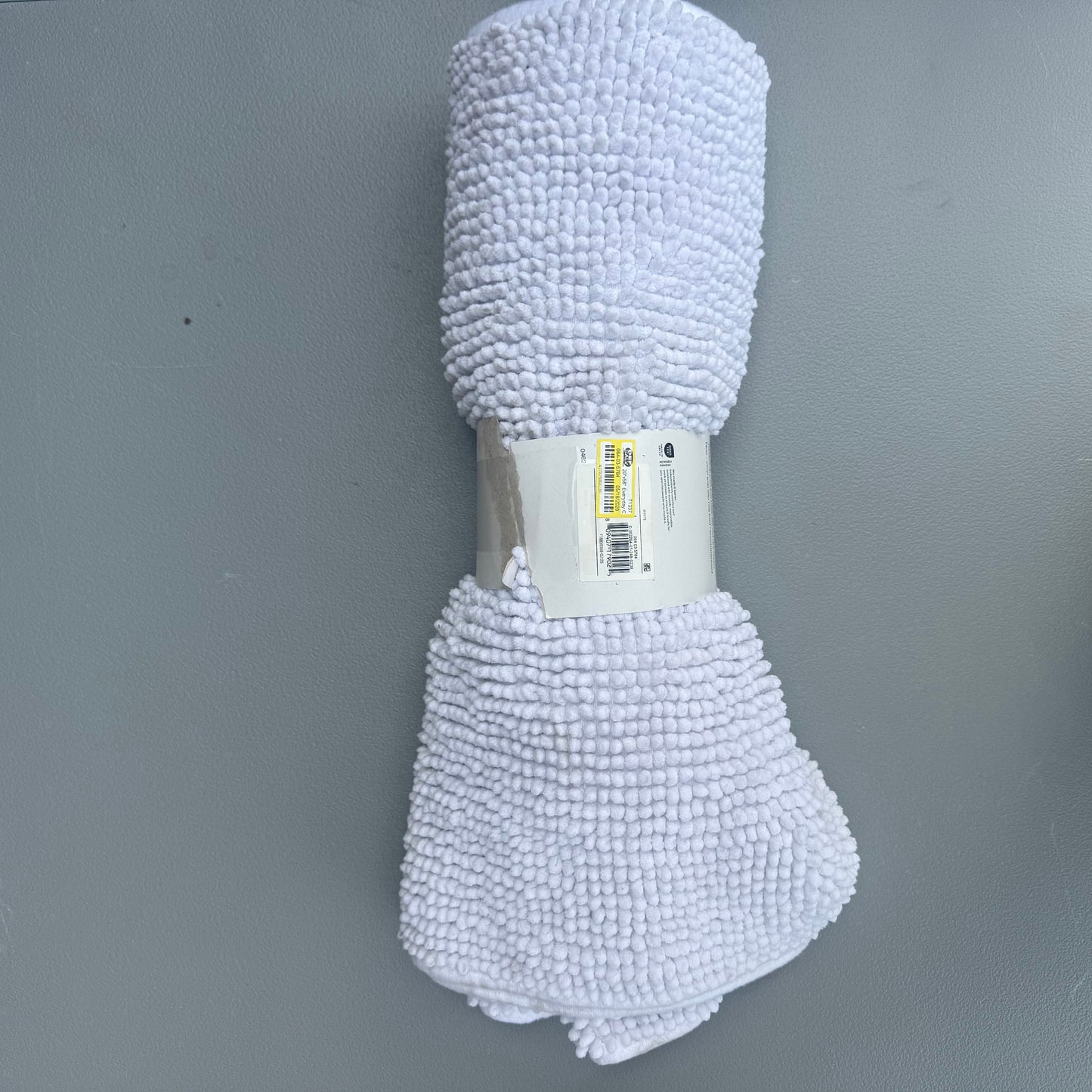 Everyday Chenille Bath Rug - Room Essentials™