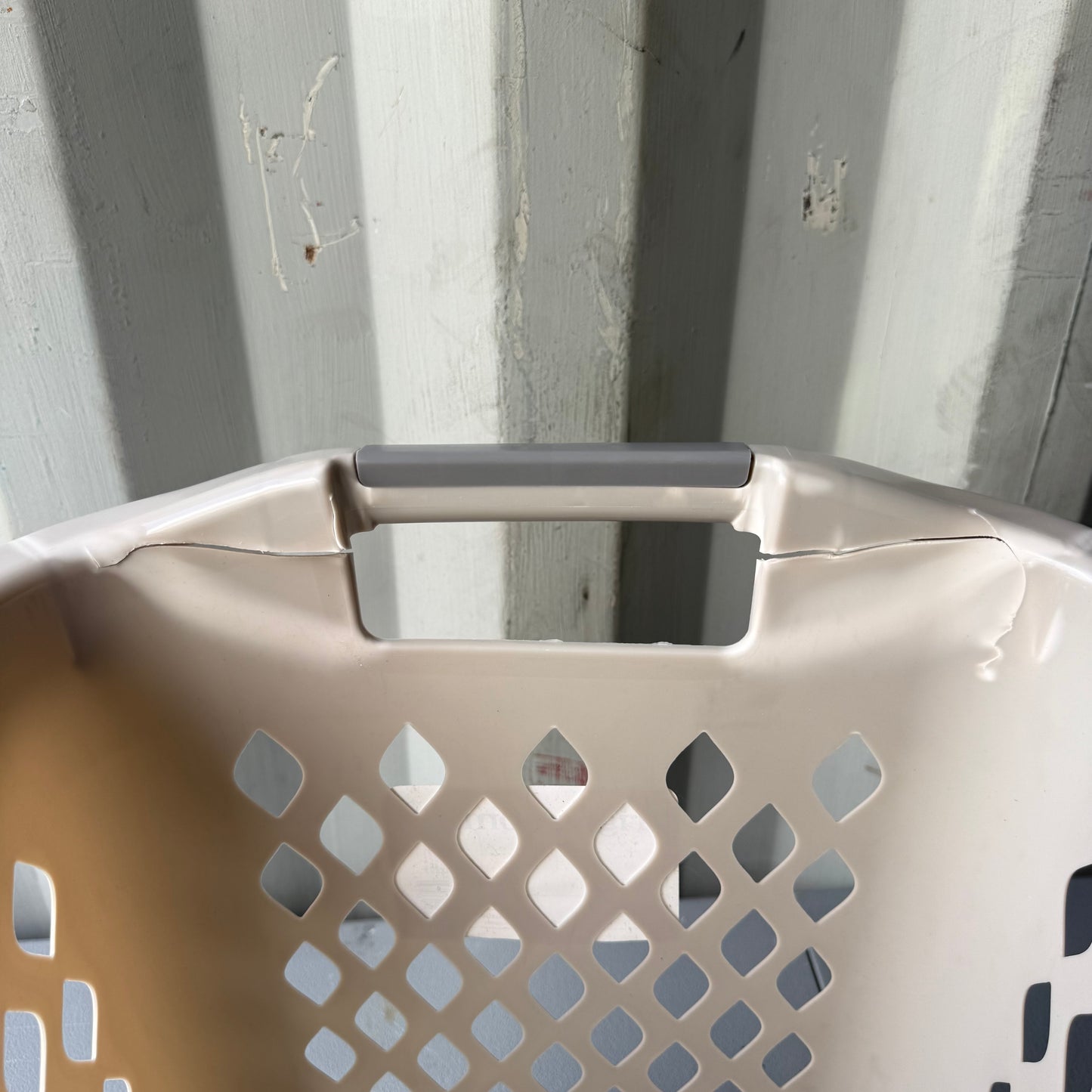 2.1bu Lamper Gray - Brightroom™: Plastic Clothes Hamper with Built-In Handles, Open-Top, 1 Compartment, 19.55 Capacity