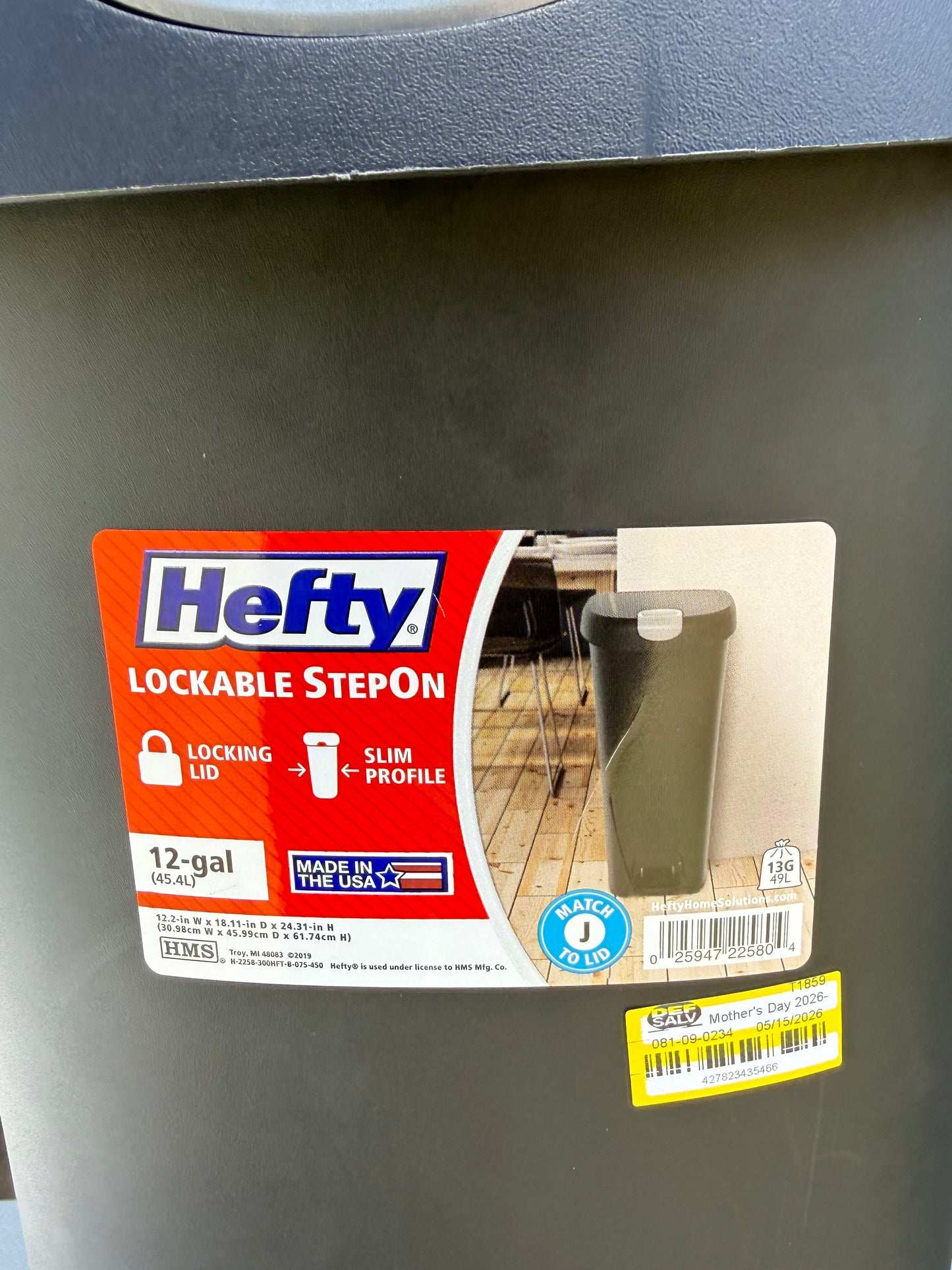 Hefty 12.3gal Slim Step Trash Can with Locking Lid Black: Large Kitchen Garbage Can, Pedal-Operated, Removable Lid