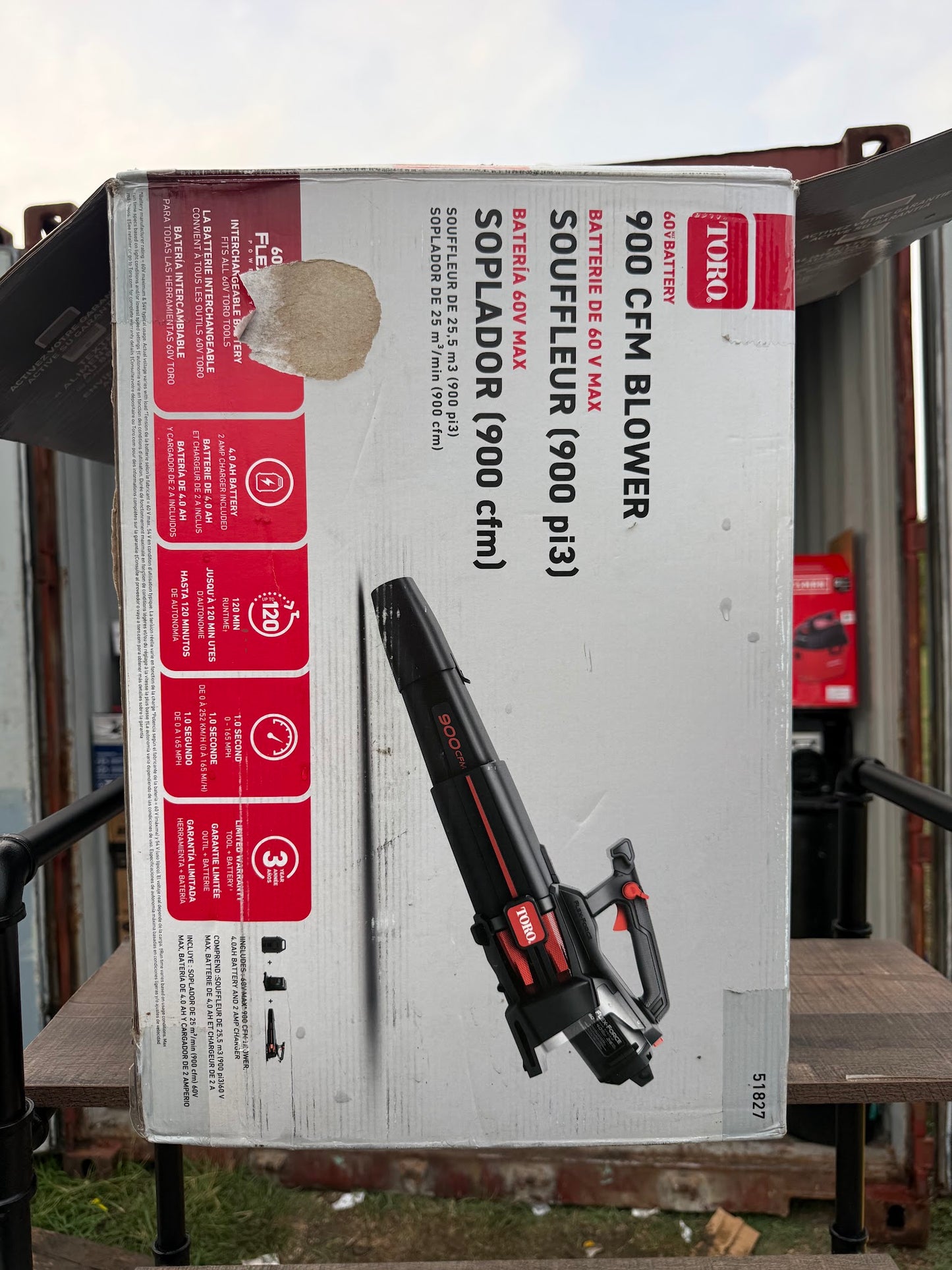 Toro Flex-Force 60-volt 900-CFM 165-MPH Battery Handheld Leaf Blower 4 Ah Battery Included Charger Included